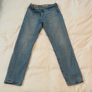Levi’s wedgie straight high-rise jeans